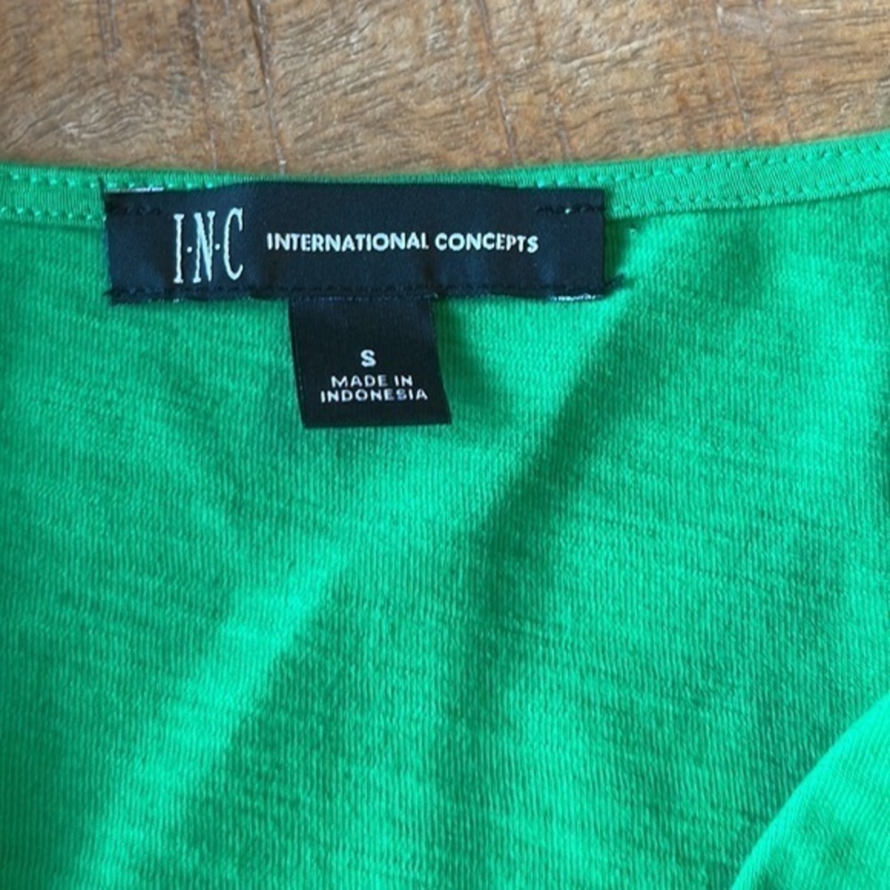 INC Green V Neck Ruched Top - Picture 9 of 10